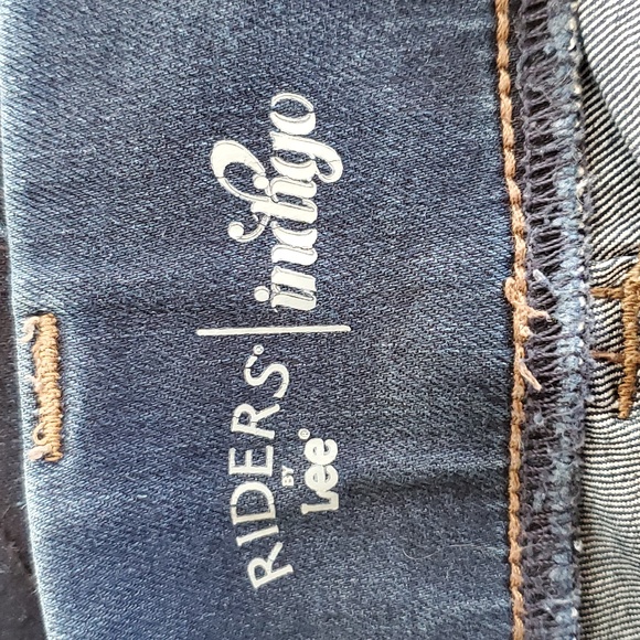 Riders by Lee "Indigo" Pull On Stretch Jeans 12M or 12P Excellent Condition - Picture 7 of 10
